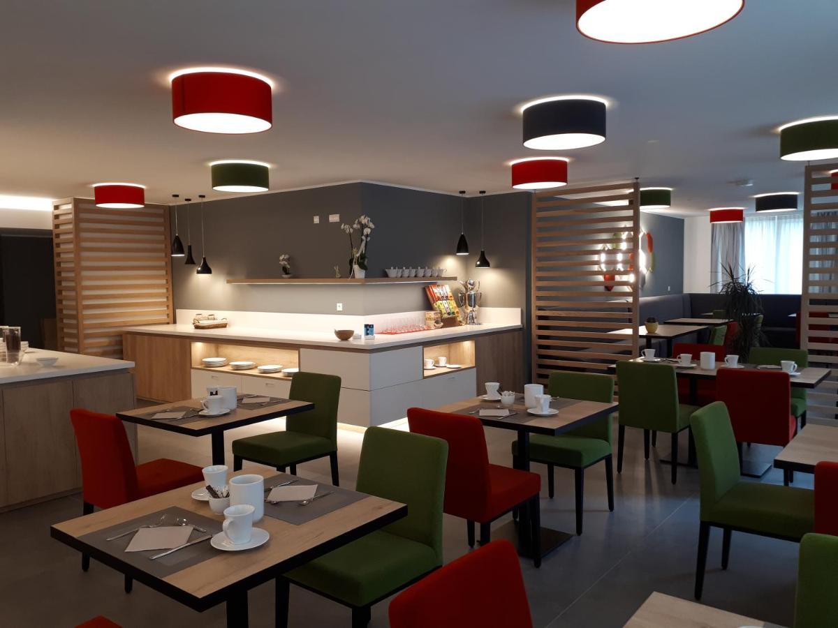 ברסאנונה Tourist Hotel מראה חיצוני תמונה