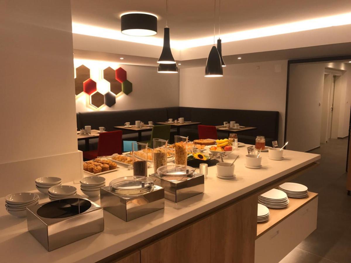 ברסאנונה Tourist Hotel מראה חיצוני תמונה
