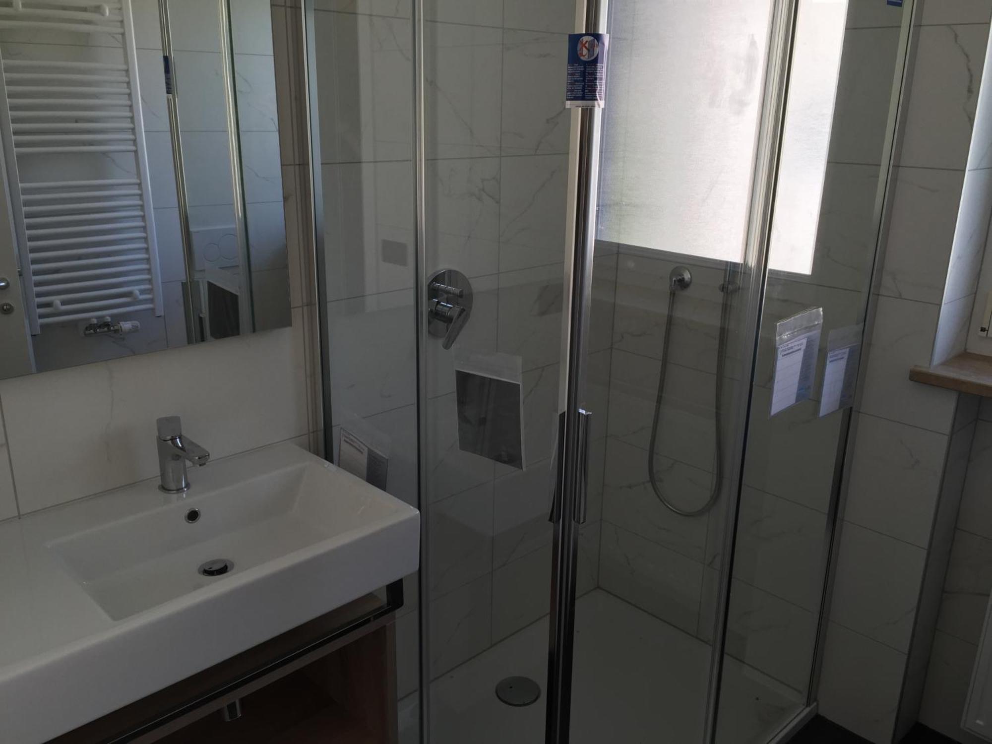ברסאנונה Tourist Hotel מראה חיצוני תמונה