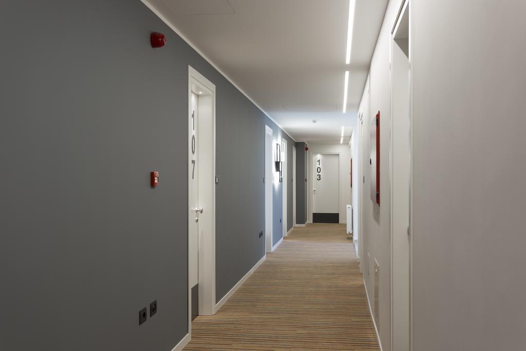 ברסאנונה Tourist Hotel מראה חיצוני תמונה