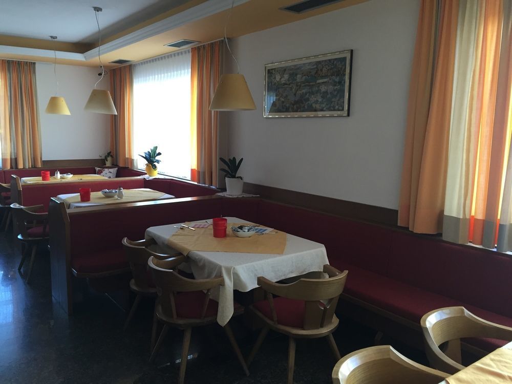 ברסאנונה Tourist Hotel מראה חיצוני תמונה